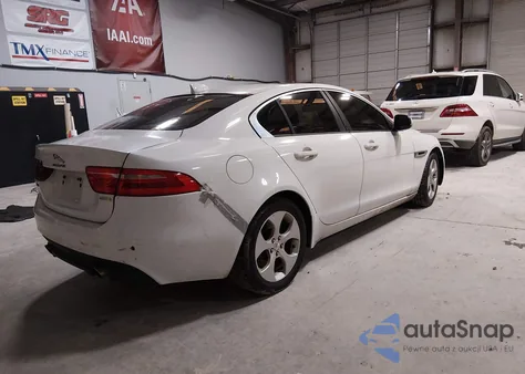 2018 Jaguar Xe 25T z USA, uszkodzony, nr VIN SAJAR4FX0JCP36623